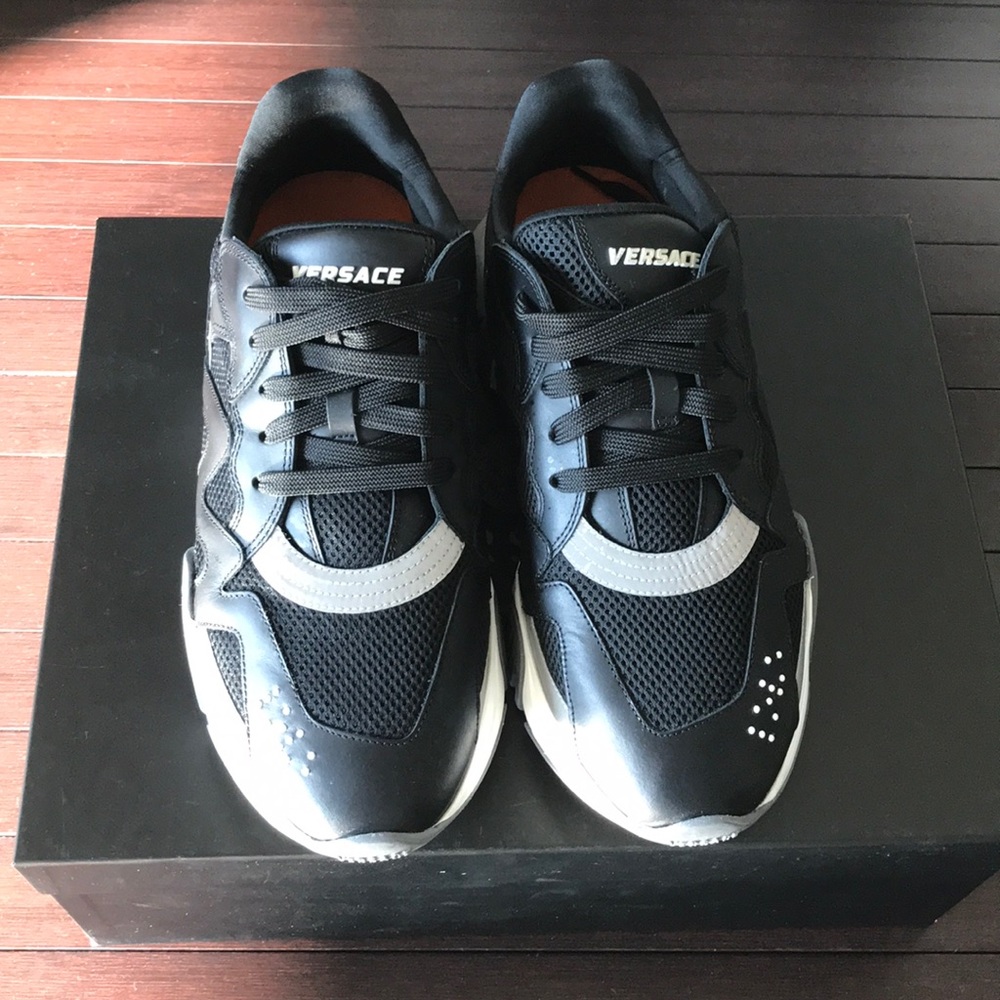 Versace sneakers - Picture 4 of 6